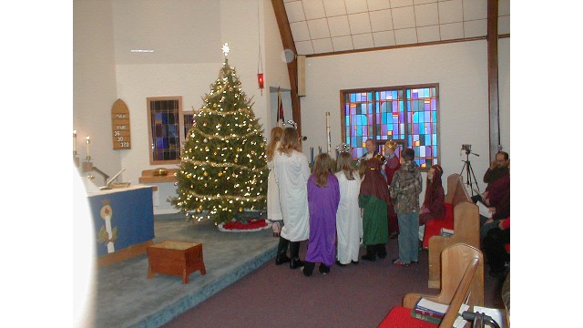 Sunday school Christmas 2015 011